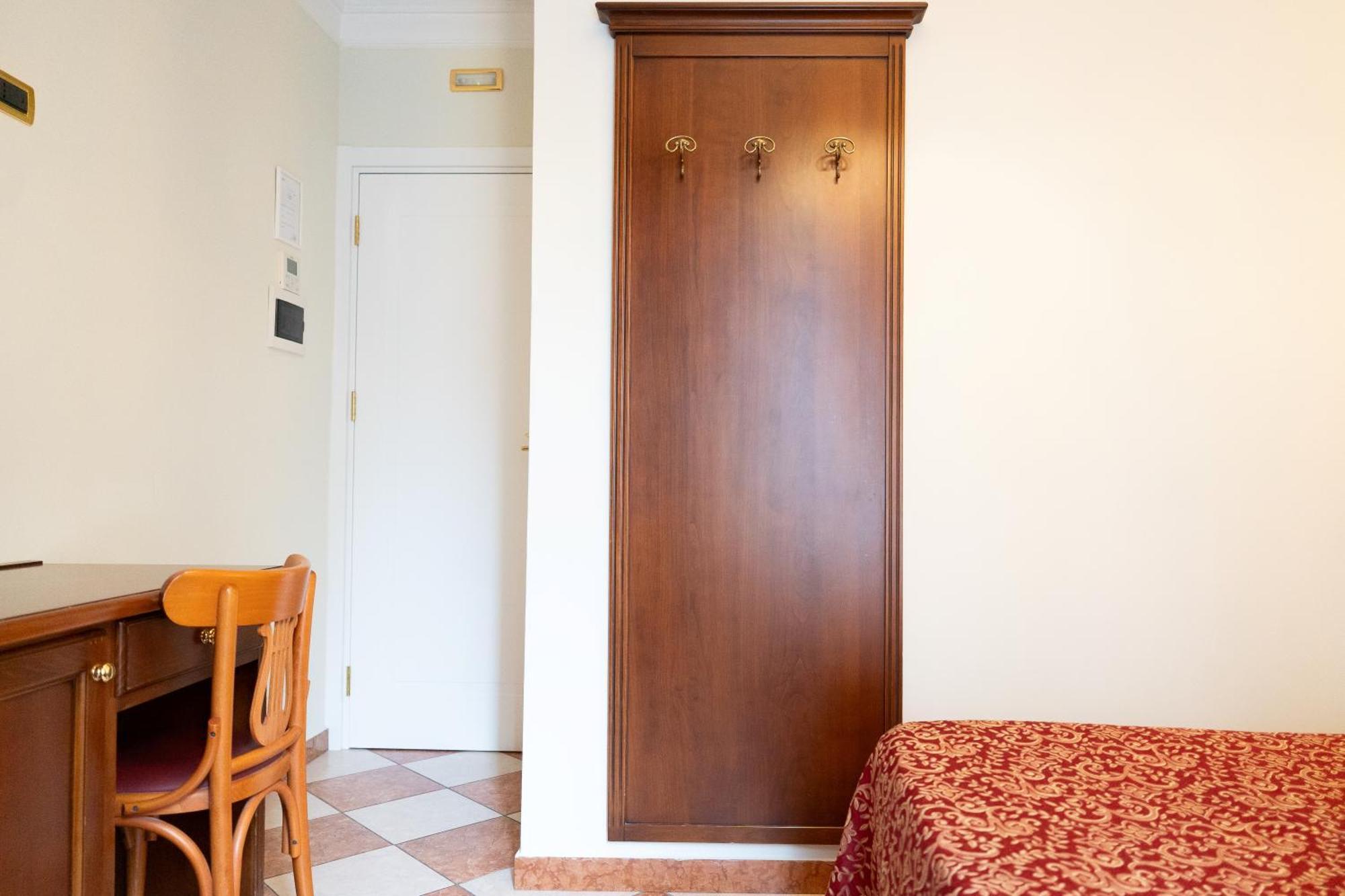 Hotel Romantica — Kuvat 1