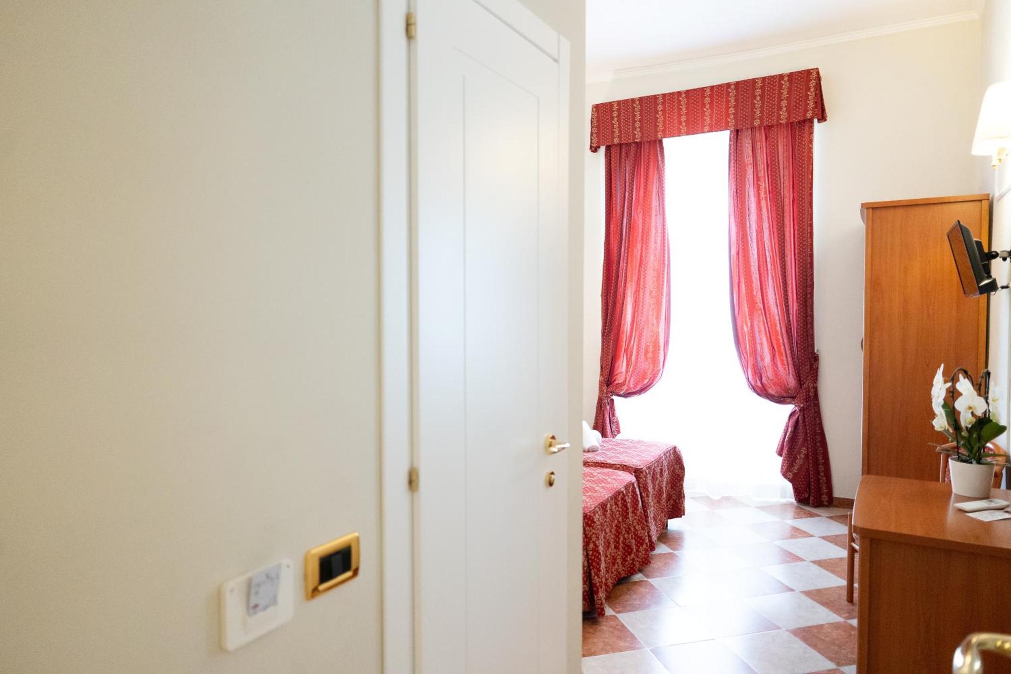 Hotel Romantica — Kuvat 2